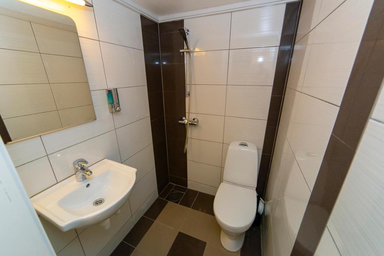 Jarlen Hotell 3*